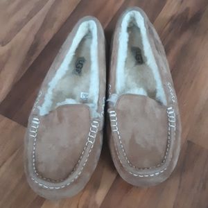 Ugg slippers